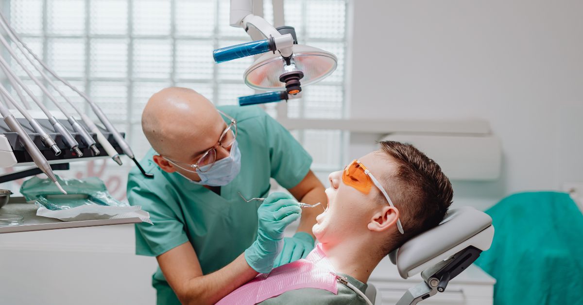 Bulto en el paladar observado durante una revisión dental